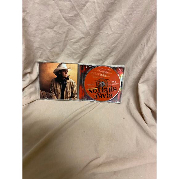 Blake Shelton's Barn and Grill by Blake Shelton (CD, 2004) - Picture 2 of 4
